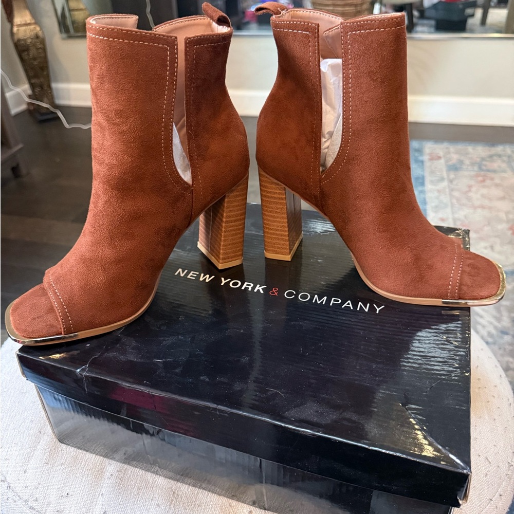 New York & Company Brown Suede Heeled Boots